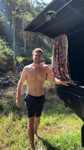 Picture this: You’ve just pulled into camp after a long day off-grid. Dusty boots, salty air, tired smiles. The sun’s dropping low — and while everyone’s settling in, you’re stepping into a hot, pressurised shower. That’s the Smarttek Black difference. No matter where you are — deep in the bush, beachside, or roadside rest — the Smarttek Black brings the comfort of home with you. It’s fast to set up, ultra-reliable, and delivers consistent hot water whenever you need it. Pair it with our Smartte