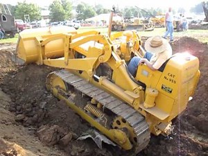 Caterpillar 955 digging at Rough & Tumble August 20, 2010