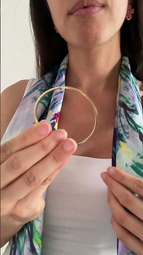 Tuto foulard en soie : nouer un foulard avec un anneau