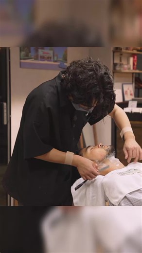 Professional Barber ASMR Shaving Experience