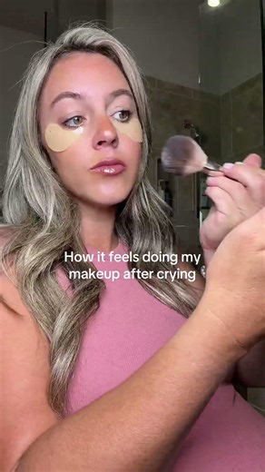 Get your eyepatches by using my code JACQUELINE3 for 30% off on Amazon. Search Elluma Beauty!