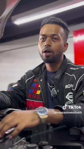 Correct Way to Replace Your Car Battery: Tips and Tricks from RONS