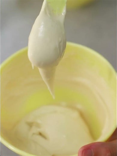 Pearl mask powder brightens dullness and hydrates for radiant skin