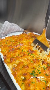 2.7M views · 44K reactions | Mac & Cheese. Four different cheeses in one delicious sauce. 1 Kilo of cheese is no joke, but man is this good. You can taste all the different flavours by going easy on the seasoning. Rich and delicious. Feeds 6 easy 燎 | Notorious Foodie | Facebook