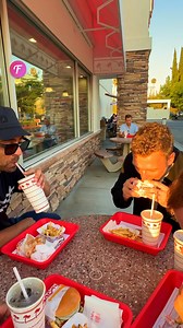 Friends invite stranger to join them for meal | Tips & Tricks