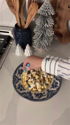 Cozy Christmas Evening Routine 🤍