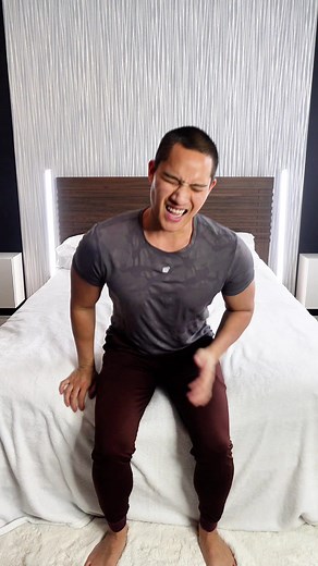 Gentle neck exercises offer myriad benefits for reducing stiffness. Firstly, they enhance blood circulation, delivering vital nutrients and oxygen to muscles, easing tension and promoting relaxation. Additionally, such exercises help to strengthen neck muscles, improving their ability to support the head and maintain proper alignment. For individuals leading sedentary lives, stiffness often arises from prolonged periods of inactivity, causing muscles to weaken and tighten. Lack of movement can l