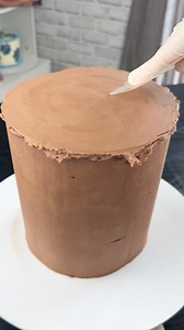 20K reactions · 246 shares | “Zebra” drip cake using Callebaut Chocolate @callebaut @ad | Jinny's Cakes Bakes & Decorates | Facebook