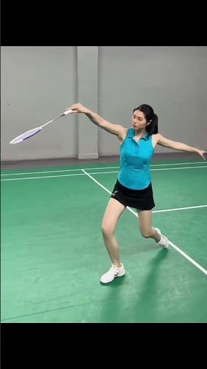 Four essential drop shot techniques at the net for professional players.#badminton