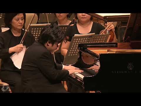 Nobuyuki Tsujii plays Tchaikovsky's Piano Concerto No.1 (Excerpt)