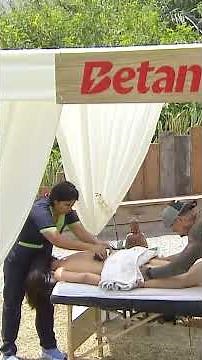 More than friends? Mateucci gave Kari a massage