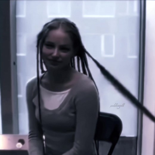 The Mesmerizing Runway Walk of Ruslana Korshunova