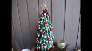 How To Make A Christmas Tree Out of Pine Cones with Video Tutorial - Craft Klatch