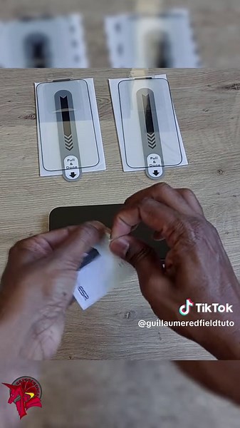 Installation parfaite d'un verre trempé sur iPhone 16 Pro Max