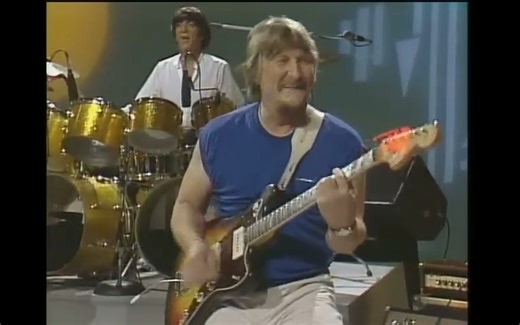 The Ventures - Walk Don't Run ... 🎧 Watch full this song: https://goodies.oldiesclassic.org/the-ventures-walk-dont-run?utm_source=facebook&utm_medium=preel&utm_campaign=topoldieshits | Top Oldies Hits