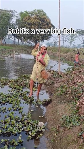 But it's a very big fish. #vrial #vrial #fishing #handfish #fishingtips