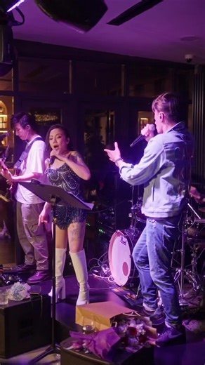 Yutaki & Maia Live Music Show at Overflow Bar