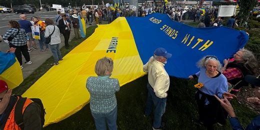 Protesters in Alaska’s biggest cities ahead of Trump-Putin summit