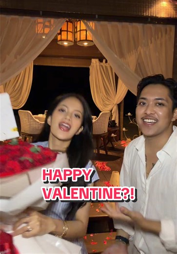 Happy Valentine with Godain Cw Bunting and Friends