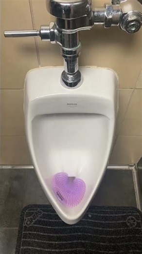 Burger King Men’s Restroom