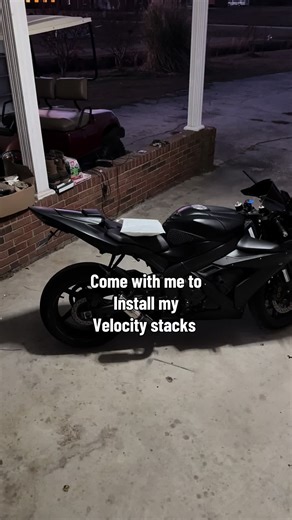 Installing Velocity Stacks on My Yamaha R1