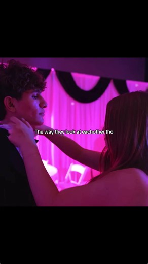 Eyes Don't Lie: Reading the Way They Look at Each Other