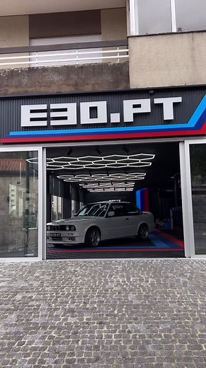 From the outside, it’s just a building. Inside… it’s everything an E30 lover dreams of. E30 showroom Rua J.Alves Leite, 4720-022, Amares, Portugal 🇵🇹 | E30 pt