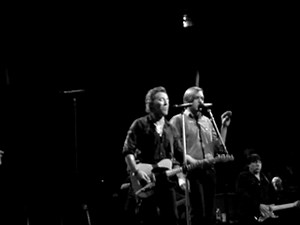 Bruce Stringsteen and Arcade Fire - State trooper