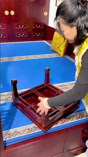 This Small Folding Table Is a Game-Changer for Apartments 🔥