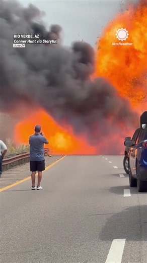 RV explosion sparks 30-acre wildfire in Arizona