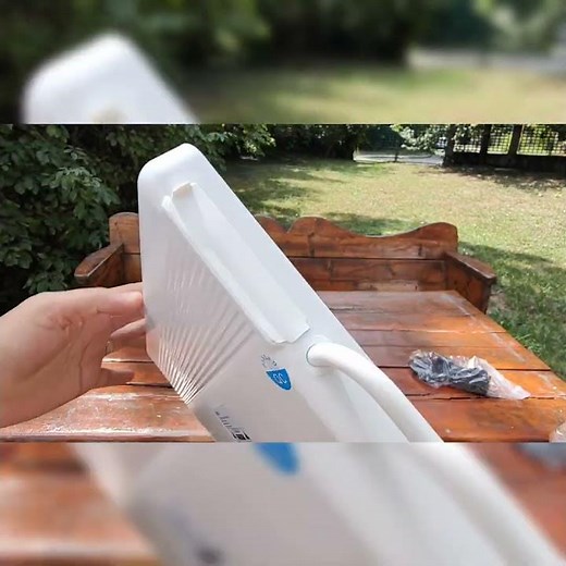 Sylvox PT16A0KGGB 15.6" Waterproof Portable Battery Powered Smart TV - The Unboxing #sylvoxtv