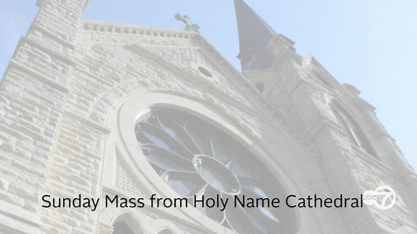 Archdiocese of Chicago holds Sunday Mass at Holy Name Cathedral