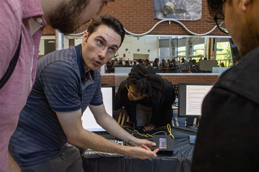 Engineering, computer science seniors showcase innovative projects ahead of graduation