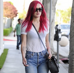 Les cheveux roses de Rumer Willis - HOT or NOT - Hollywoodpq.com
