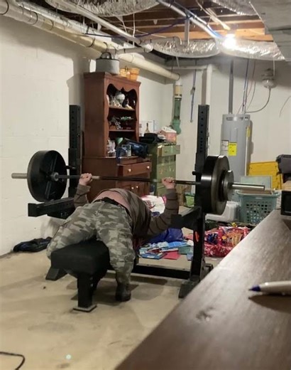 375lbs PAUSED BENCH PRESS RAW!! (Set.2)