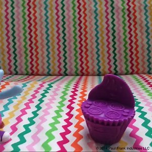 Bake with Sheree! WATCH to see what sweet treat she's making! Play at home with your own Julius Jr. toys from Fisher-Price, now available at Toys ''R'' Us! http://bit.ly/juliusjrtoys | Julius Jr.