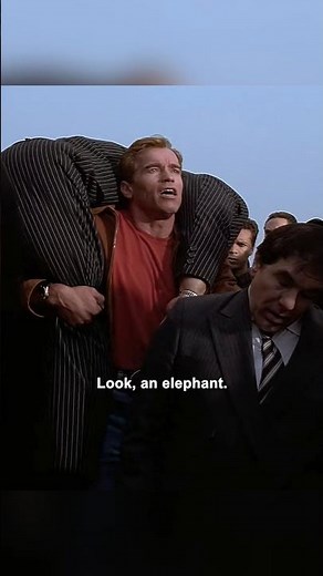 When the doctor faints instead of helping 😂🩺 | Last Action Hero funny scene breakdown