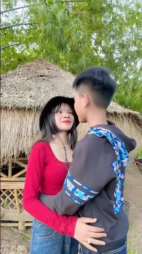 The Sweetest Kiss and Hug Today 💞✨ | Lovely Couple Short #KissAndHug #CuteCouple #LovelyMoment