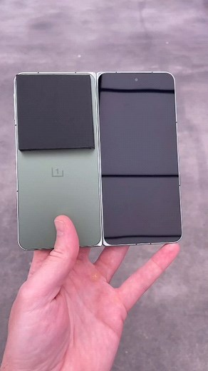 GadgetFam - Tech & Smartphones. on Instagram: "OnePlus Open Fold hands on! ⁣ ⁣ (Via: @unboxtherapy )⁣ ⁣ In an interview with Unbox Therapy, OnePlus founder Pete Lau shared key details about the OnePlus Open foldable phone. It boasts a lightweight hinge with 35 patents, outperforming the OPPO Find N2 hinge. The device retains OnePlus' signature features and involves collaboration with Google. The OnePlus Open will have a selective global strategy, and its launch is expected on October 19th, along