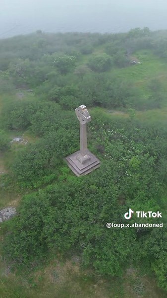 Exploring Abandoned Places: Beauty in Decay