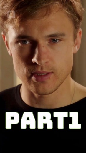 Synopsis：Helena is the matriarch of a fictional contemporary British royal family who must struggle with both common and atypical family dramas while in the public eye. Twins Prince Liam and Princess Eleanor enjoy the hedonistic pleasures available to them as royals, knowing that their older brother Robert bears the responsibility of being heir to the throne of England. But when Robert is killed, the family is thrown into disarray and a grieving King Simon fears for the future of the monarchy. 