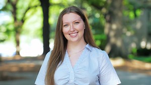 Experiences at Mercer led #ClassOf2023 graduate Drew Robertson to discover her desire to be a writing professor. As a double-major in journalism and creative writing, she received hands on, professional-level writing experience her freshman year and later became a writing preceptor. She plans to continue her education at the University of Central Florida. | Mercer University