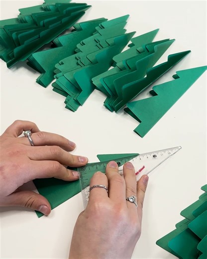 Honeycomb Christmas Tree | Naturee