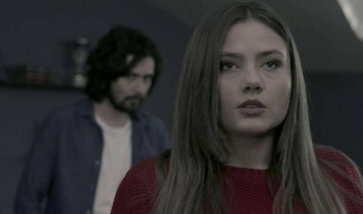 Elif odcinek 1123 streszczenie. Asli nie może dojść do siebie po rozmowie z Keremem. Kiymet wydaje na Melek wyrok śmierci