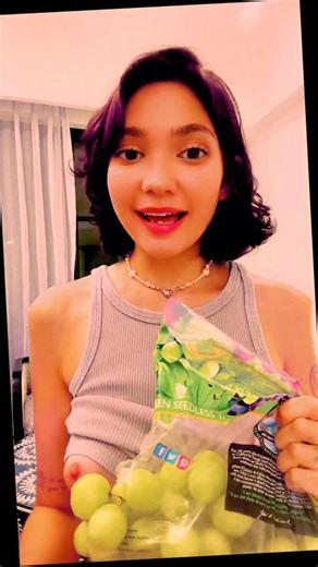 @iguana.805834 on Instagram: "日本正在研发智能交通系统，结合摄像头、激光雷达和Al算法来分析路面行人、车辆流量以及交通模式。系统会实时调节红绿灯和限速指示，避免拥堵和交通事故。 每天成千上万的车辆受益于这种自动化管理，尤其在繁忙的涩谷车站周边，高峰时间的通行效率得到了显著提升，同时汽车燃油消耗和尾气排放也得以降低，为城市环境改善提供了支持。 #日本 #交通 #人工智能 #智慧城市"