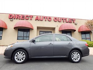 2009 Toyota Corolla LE 4 door sedan. Video overview and walk around.
