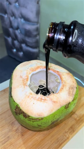 Mezcla agua de coco y miel.. 😳#remdios #recetas #saludable