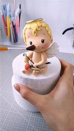 Baby Angel - Fondant Tutorial - How to Make a Caketopper / Fondant Angel - #cakedecorating