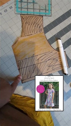 You can make anything last minute with Ellie and Mac Sewing Patterns! #beedress