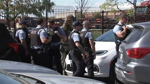 Chicago FOP issues no-confidence vote in chief of patrol after alleged response miscommunication